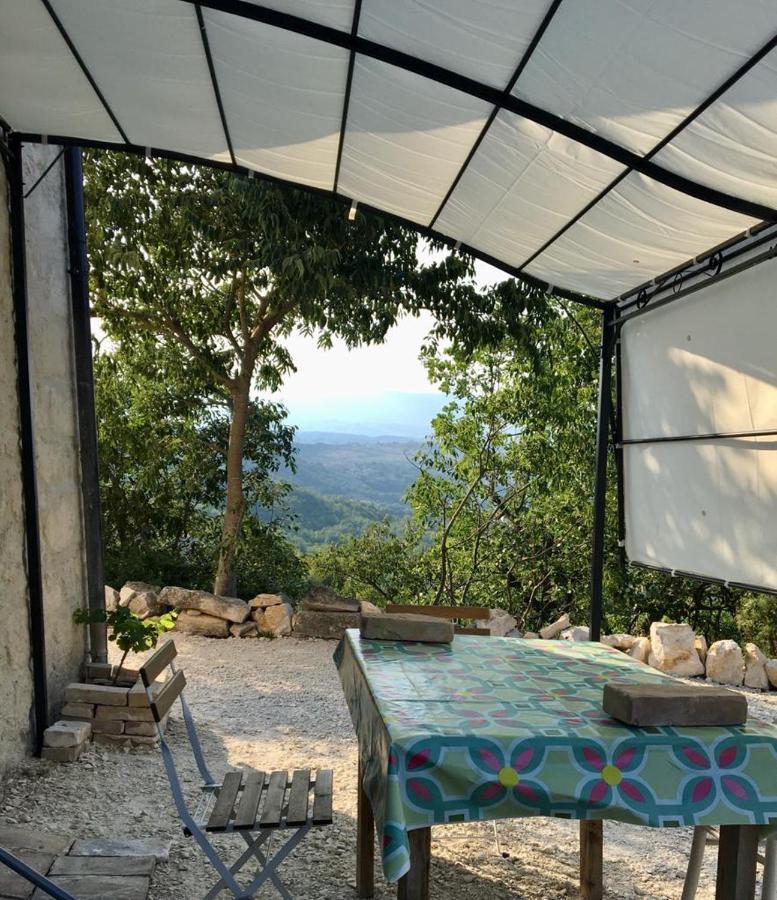 Abbateggio La Casa Dalle Finestre Blu المظهر الخارجي الصورة