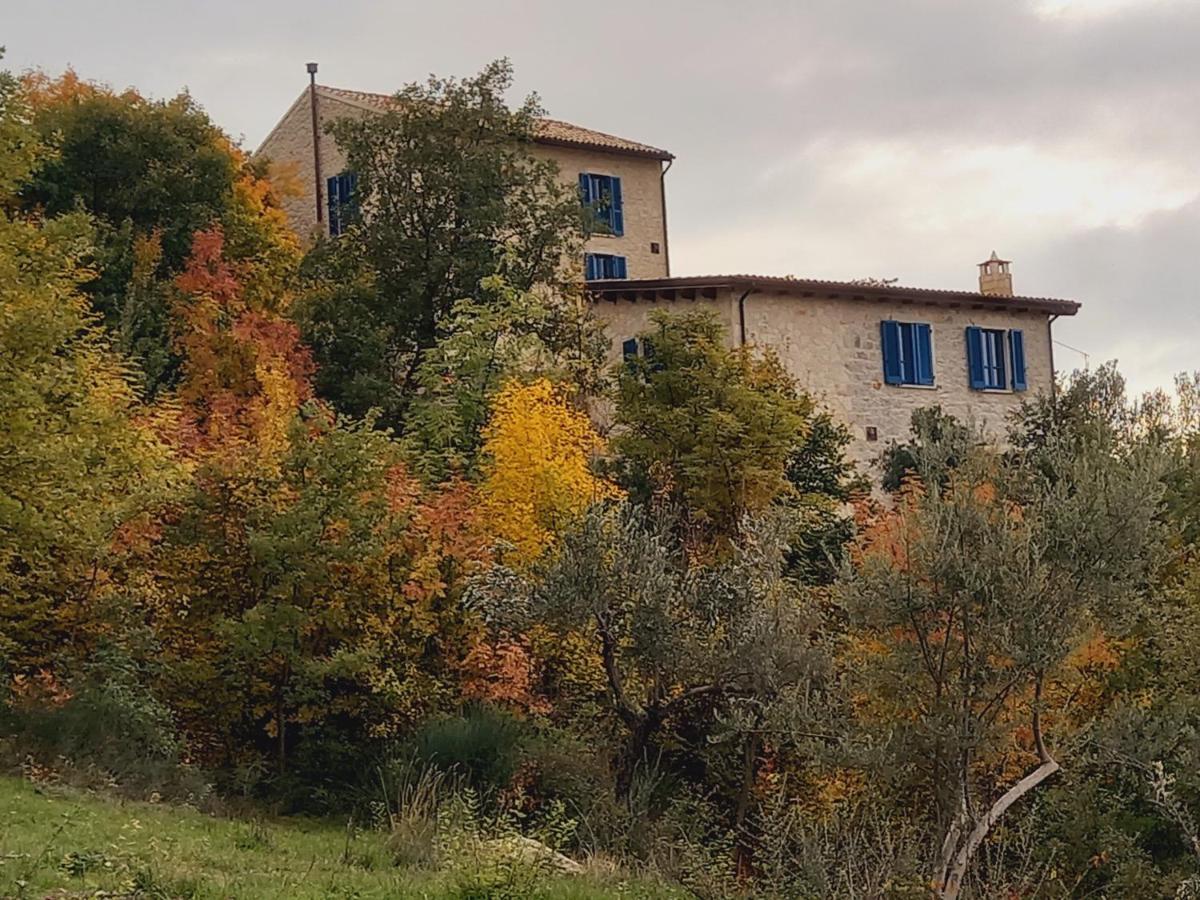 Abbateggio La Casa Dalle Finestre Blu المظهر الخارجي الصورة