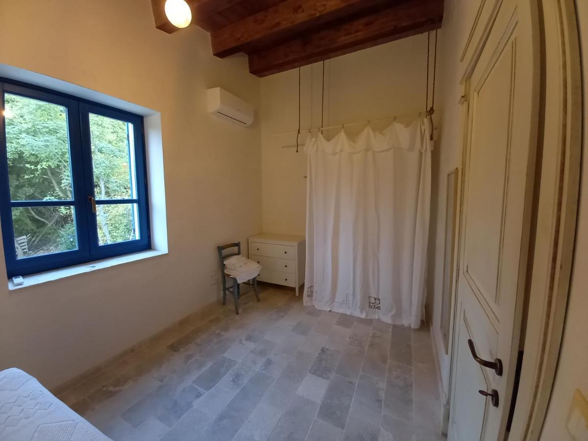 Abbateggio La Casa Dalle Finestre Blu المظهر الخارجي الصورة